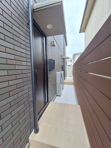 ＳＨＯＮＡＮ　ＢＡＳＥのエントランス