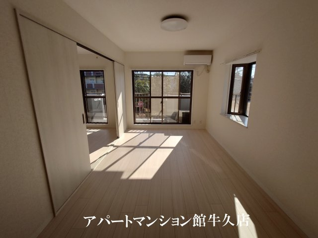 リブレス牛久の居間・リビング