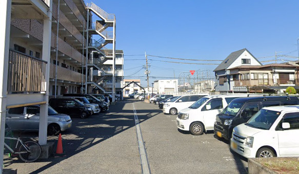 パークアベニュー中井の駐車場