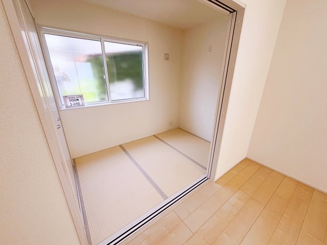 新築戸建・建売　いわき市内郷御台境町1期　Livele Garden　全2棟の和室|用途に応じてアレンジのできる洋風も取り入れた和室！