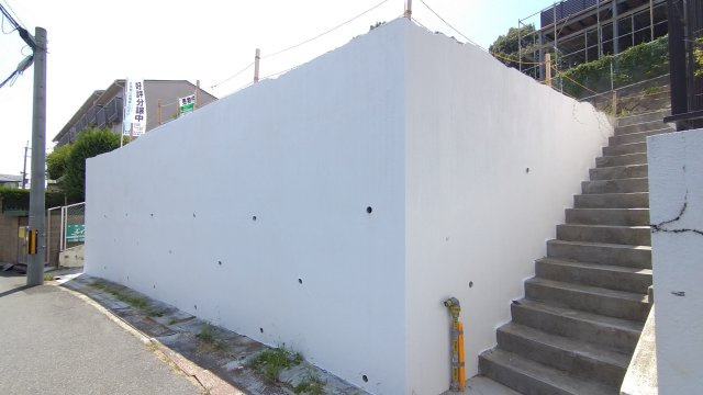 豊中市宮山町４丁目の売地の前面道路含む現地写真