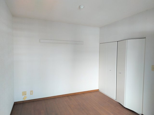 【洋室】 | アメニティ長野 5棟