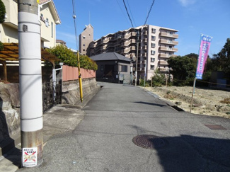 【前面道路含む現地写真】 | 川西市平野1丁目　建築条件無土地