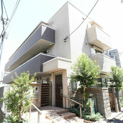 【外観】 | アルム | 鉄骨造のがっちりとした造り。