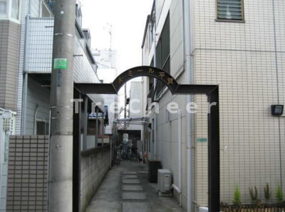 【エントランス】 | ドミール平賀