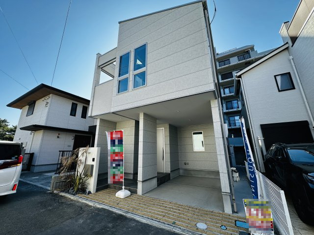 平塚市虹ケ浜　デザイナーズ新築戸建の外観