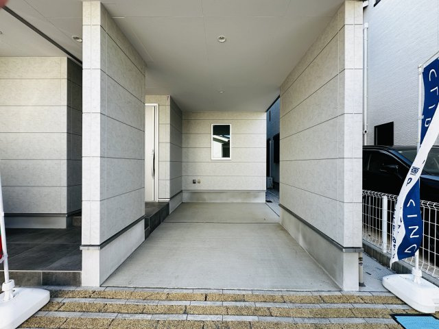 平塚市虹ケ浜　デザイナーズ新築戸建の駐車場