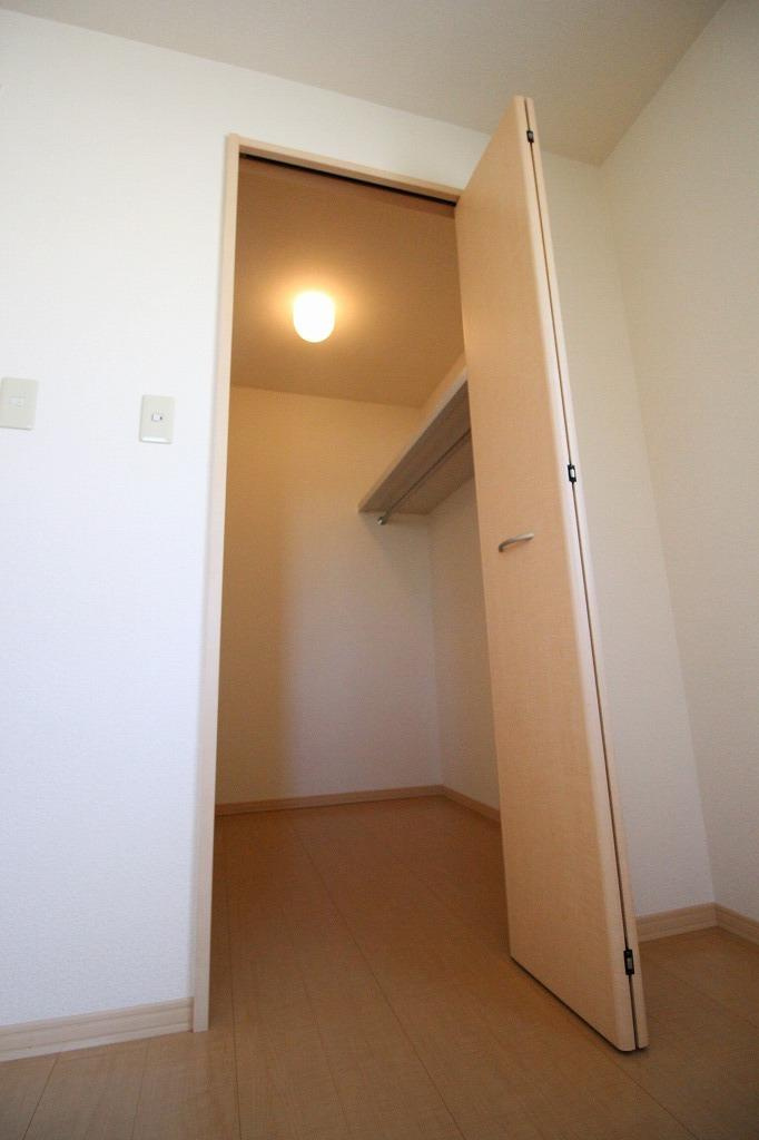 ムーンリバーⅡの収納|※お部屋により仕様が異なる場合があります。