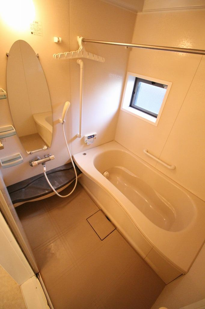 ムーンリバーⅡの浴室|※お部屋により仕様が異なる場合があります。