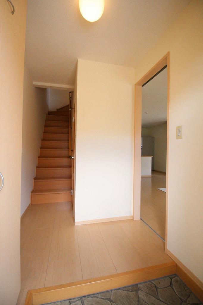 ムーンリバーⅡの玄関|※お部屋により仕様が異なる場合があります。