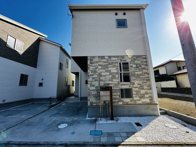 平塚市松風町新築戸建て　2号棟