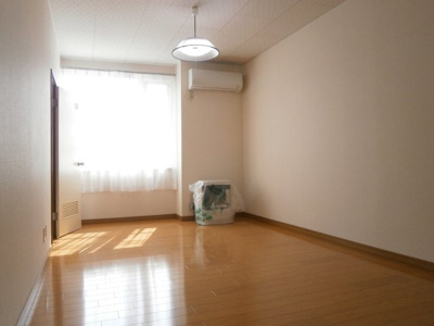 【居間・リビング】 | グリーンパークつつみ 10