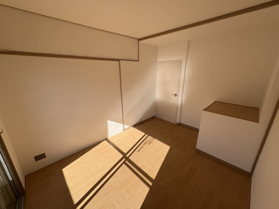 【洋室】 | 大岡団地N2 | 広々とした洋室です