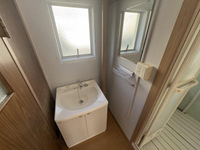 【洗面所】 | 大岡団地N2 | 忙しい朝には欠かせない洗面所です