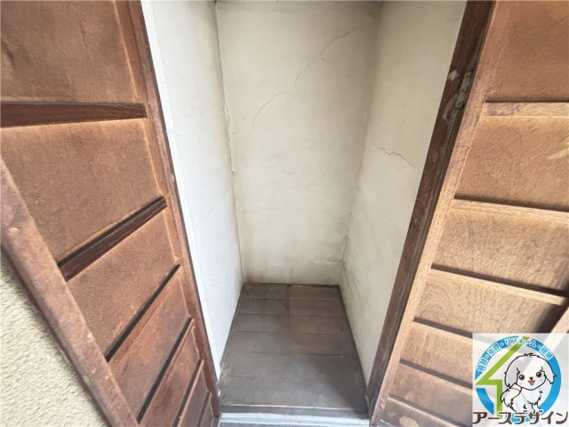 東二見店舗の収納