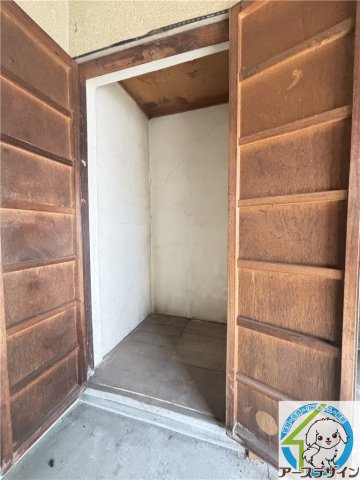 東二見店舗の収納