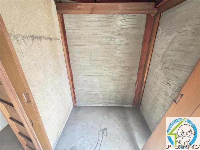 東二見店舗の内装