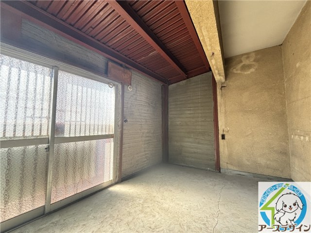 東二見店舗の内装