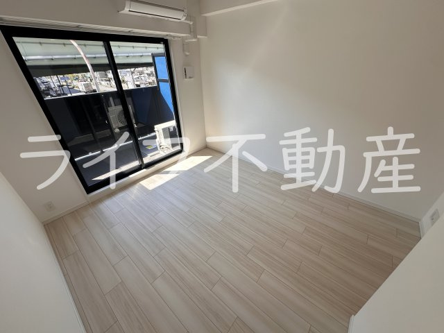 S-RES IDENCE高井田beletaの内装|明るい色調の室内です