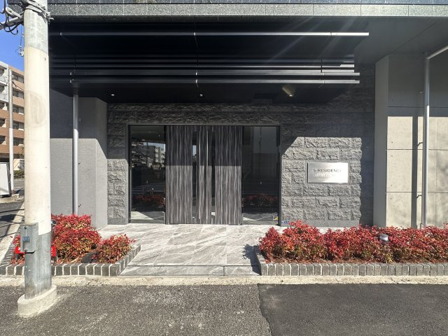 S-RESIDENCE高井田beletaのエントランス
