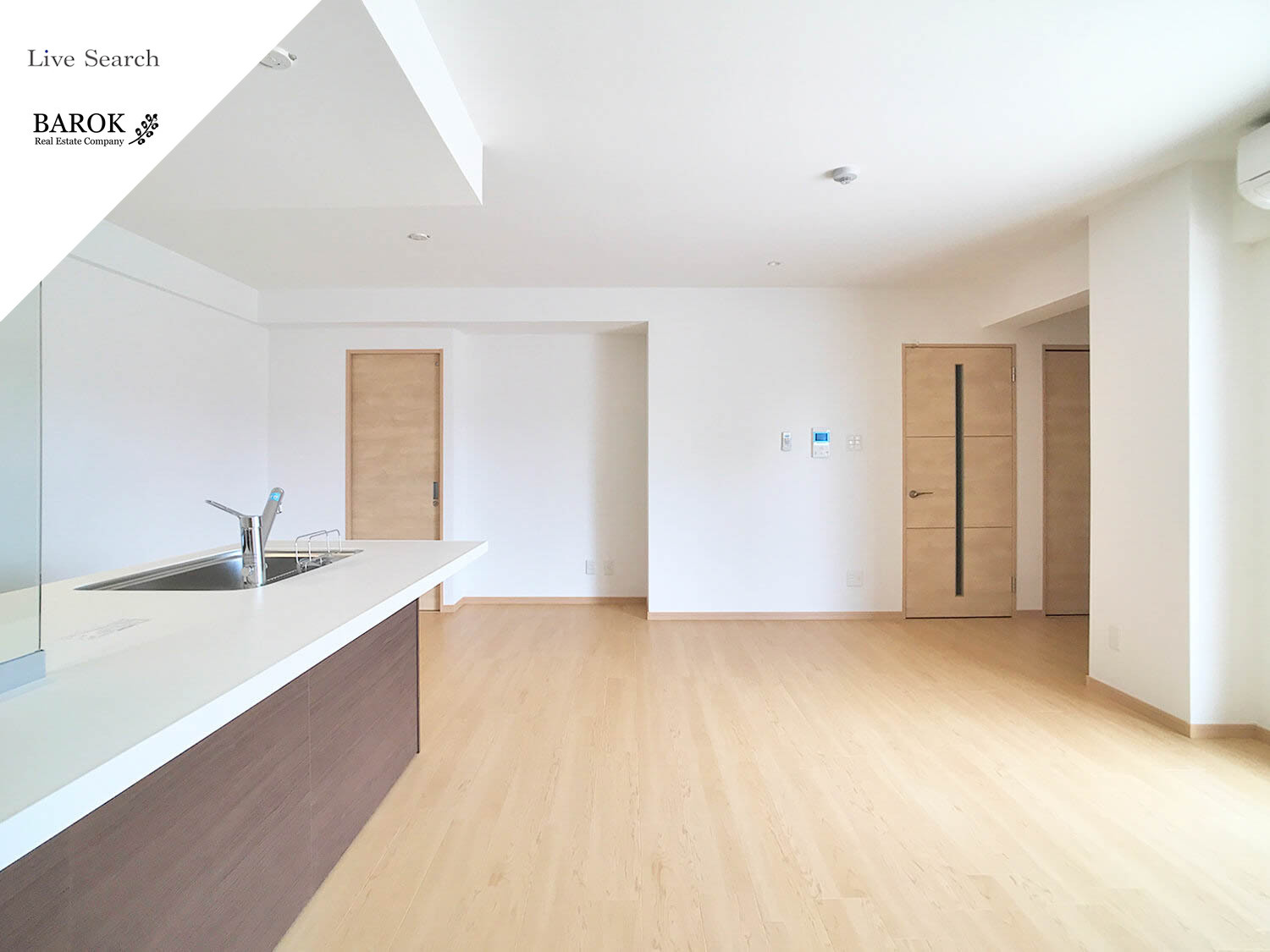 グランデ東雲の居間・リビング