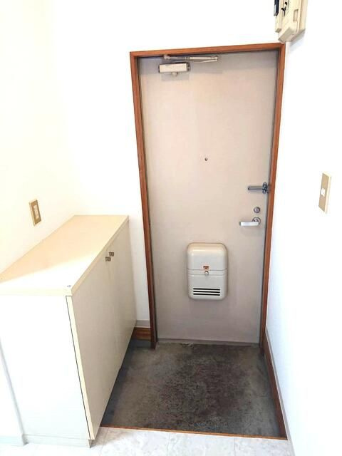 第４瑞穂荘の玄関