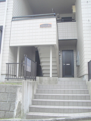 メゾン・ド・葉山のエントランス|全室南向き角部屋２面採光　耐震耐火旭化成ヘーベルメゾン