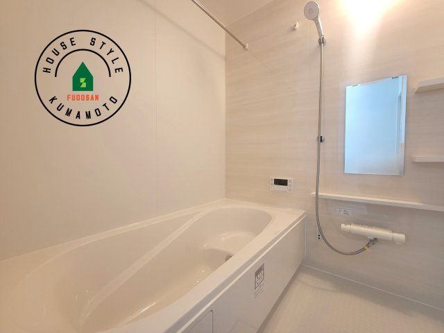 合志市幾久富第1-2棟（1号棟）　の浴室|1日の疲れを癒してくれる広々バスルーム。雨の日のお洗濯にも大活躍な浴室乾燥機付です！