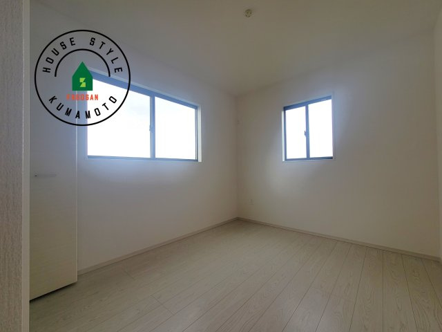 合志市幾久富第1-2棟（1号棟）　の子供部屋|穏やかな光が差し込む室内には、穏やかな時間が流れます。