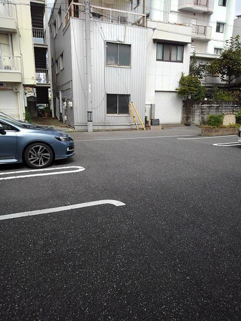 エレーナ・リコの駐車場|駐車場