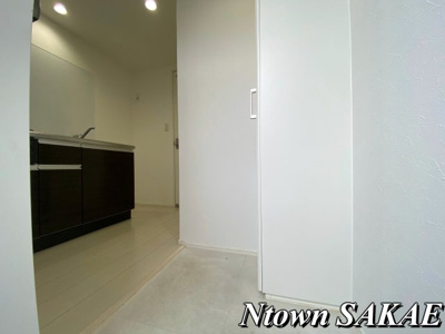 【玄関】 | シルバード | 収納もある玄関です