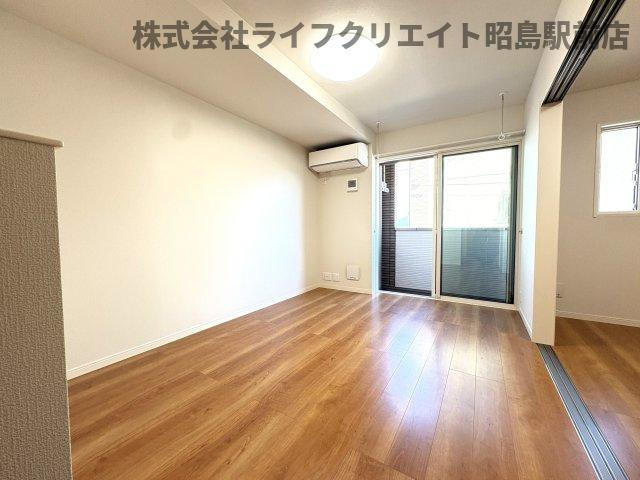 FORTISの居間・リビング