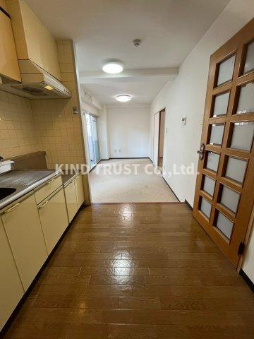 クリエテ梅田のロビー|清潔なロビーです