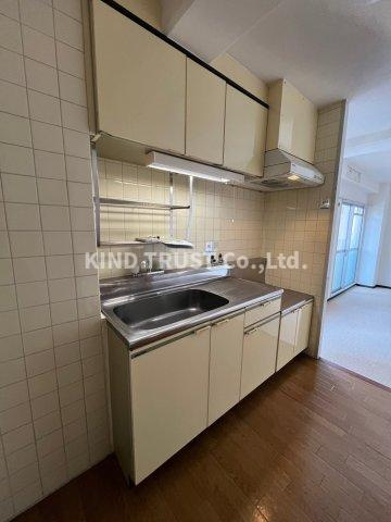 クリエテ梅田のキッチン|使いやすいキッチンです