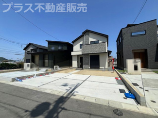 【外観】 | 現地写真。プラス不動産販売なら、現場の全ての棟をまとめてご見学頂けます。