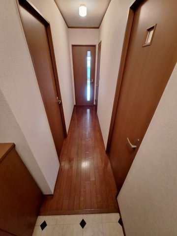 メゾンボナールの玄関