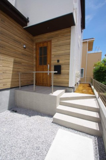 【エントランス】 | 【仲介手数料無料！！】日野市百草　新築戸建て（全1棟）1号棟　5299万円