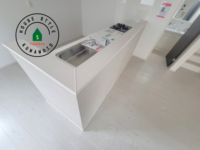 菊池郡大津町大字室第1-3棟（1号棟）　のダイニング|会話が弾む場所として居心地の良いリビングです。