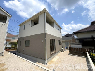 【外観】 | 現地写真。同じ物件を見るなら、プラス不動産販売にお任せ下さい。