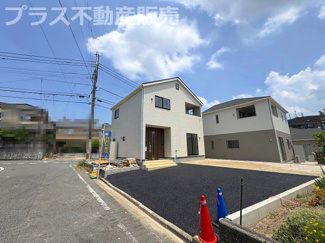 【外観】 | 現地写真。同じ物件を見るなら、プラス不動産販売にお任せ下さい。