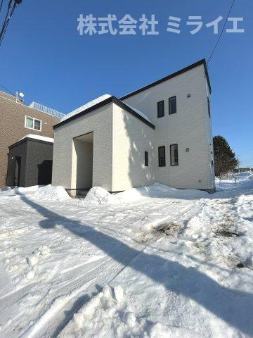 【新築戸建】札幌市白石区南郷通14丁目南2棟の駐車場