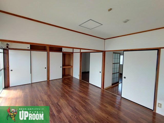 ハイツ久郷の洋室