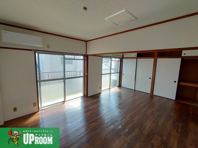 ハイツ久郷の洋室