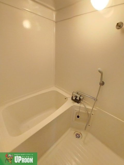 ハイツ久郷の浴室