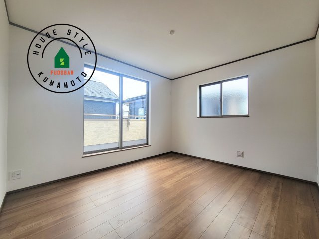 熊本市東区湖東3丁目第1-2棟（1号棟）の寝室|主寝室には収納力に優れたクローゼットがありますので、お部屋もすっきり片付きます。