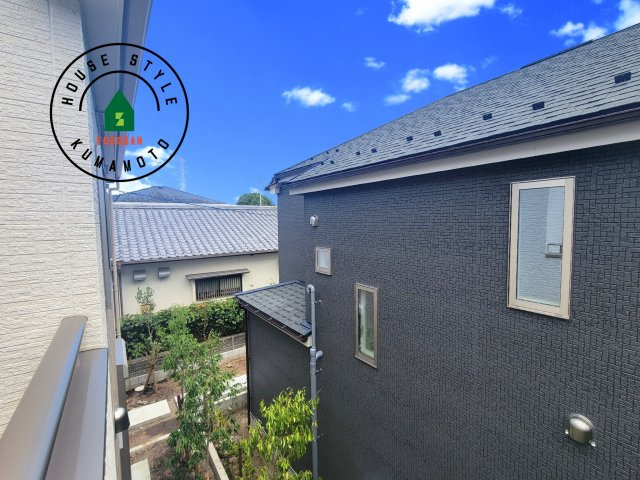 熊本市東区湖東3丁目第1-2棟（1号棟）の展望|窓から緑が見える物件も魅力的です。