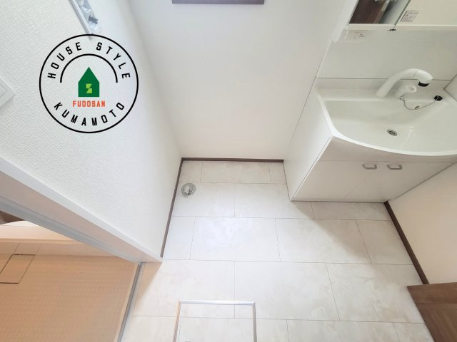 熊本市東区湖東3丁目第1-2棟（1号棟）のランドリースペース|ランドリースペースとなります。広々して有効的にご使用できます。 