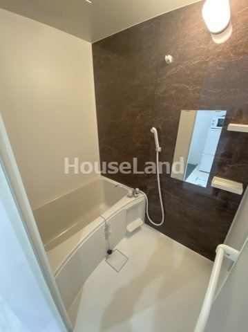 ルフトワン三葛の浴室