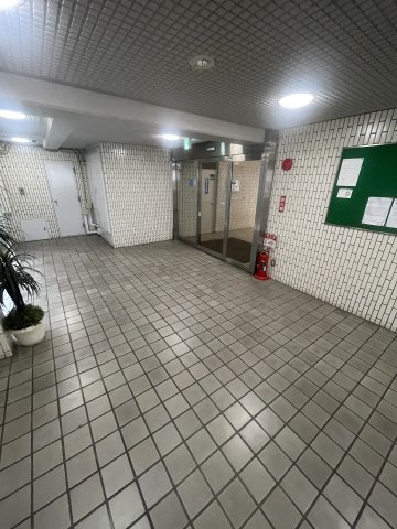 グローリオ初穂高田馬場のロビー