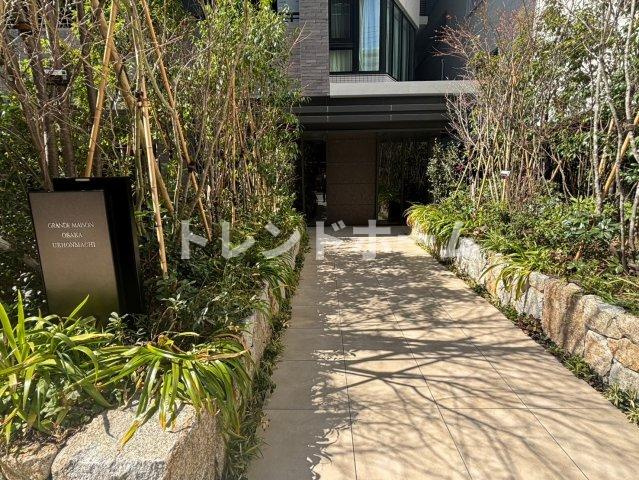 グランドメゾン大阪上本町のエントランス|選べる家電プランあり！！